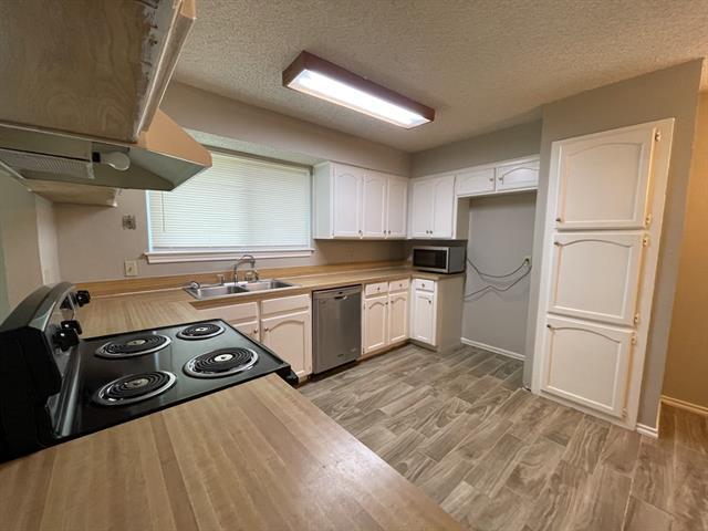 Photo - 3718 French Wood Dr