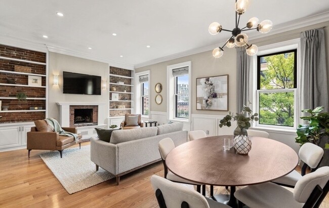 Building Photo - 82 Berkeley St Unit 2