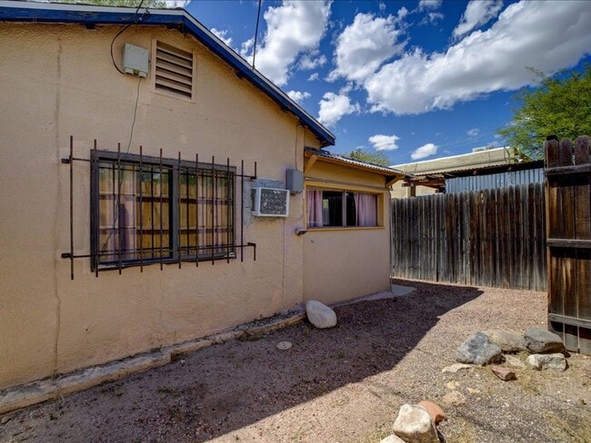 Photo - PRICE REDUCTION!!! ALL UTILITIES INCLUDED!