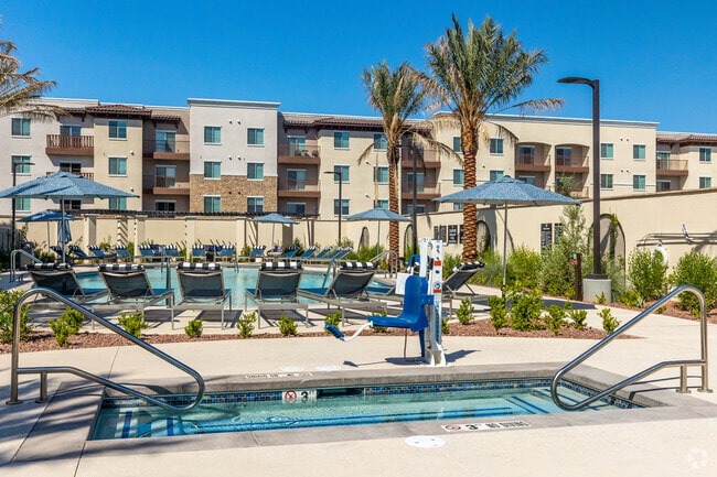 Lounge pool and sun deck
