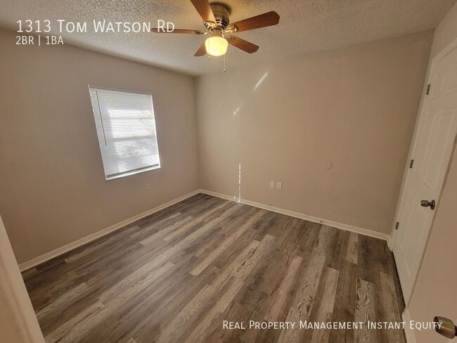 Photo - 1313 Tom Watson Rd