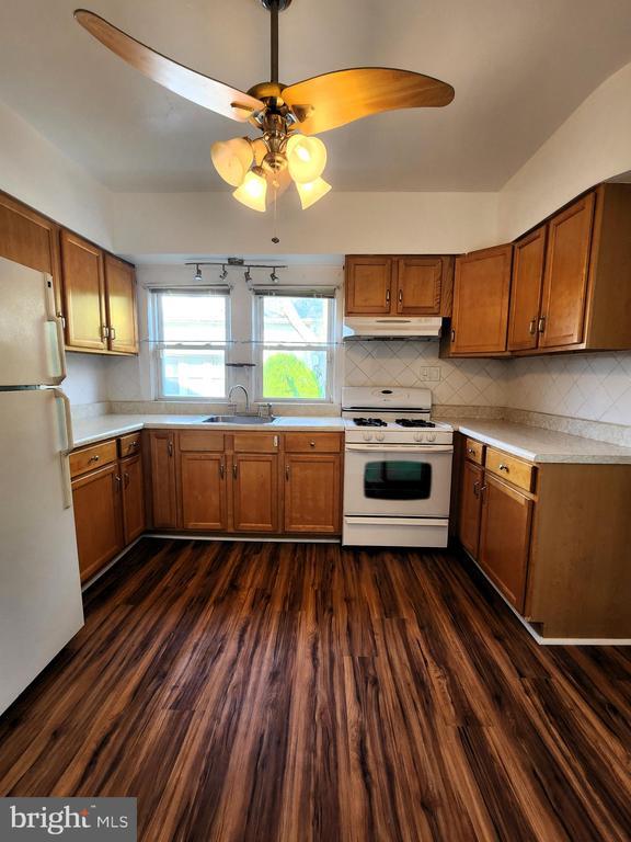 Building Photo - 993 W Park Ave Unit 2 Rental