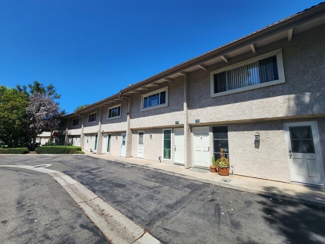 Building Photo - Rancho Niguel: 2 Bedroom 2.5 Bath Attached...