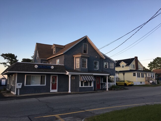 360 Pine Point Rd Unit 5