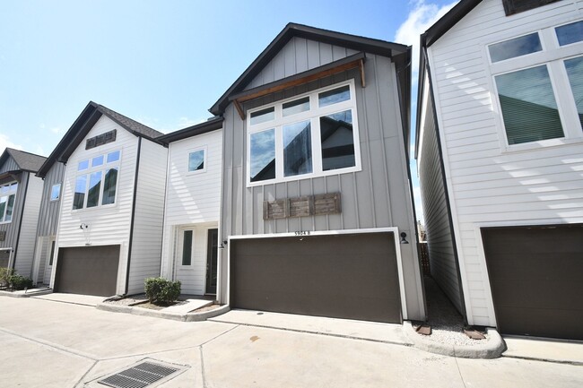 5904 Gardendale Dr