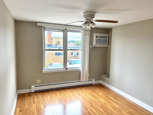 Photo - 9307 W Irving Park Rd