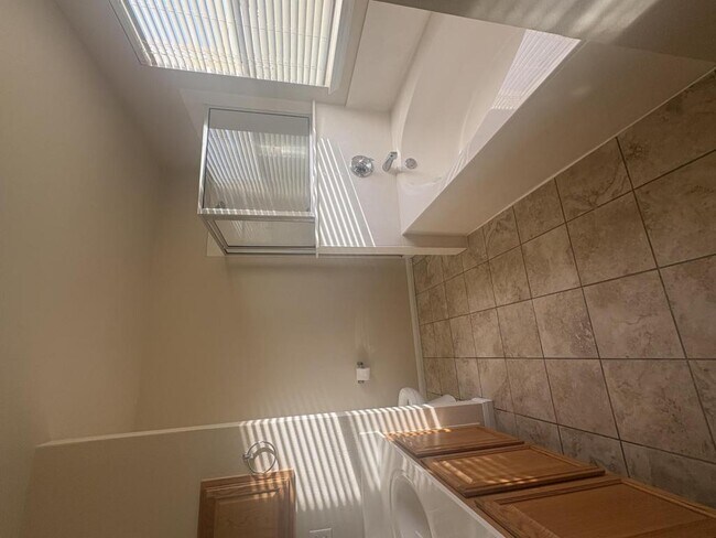 Photo - 6101 Shamrock Dr