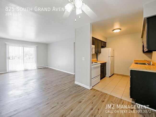 Photo - 825 S Grand Ave Unit Apt 5
