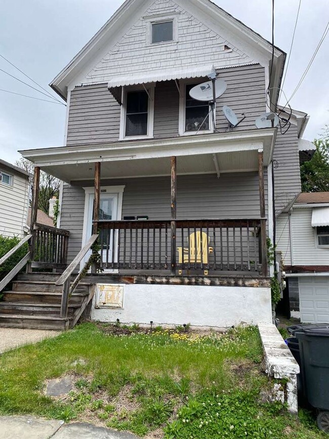 Building Photo - 928 Clearview St Unit 1