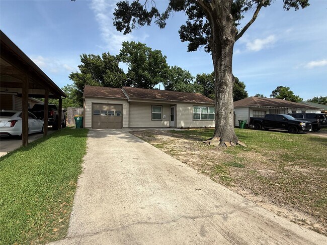 Photo - 1807 Firwood Dr