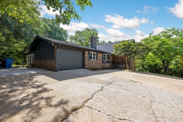Exterior: Garaje - 1220 Franklin Dr
