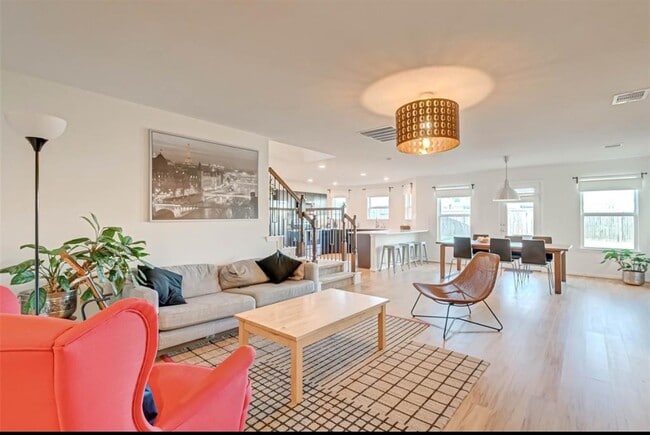Photo - 16330 Oakside Hollow Ln