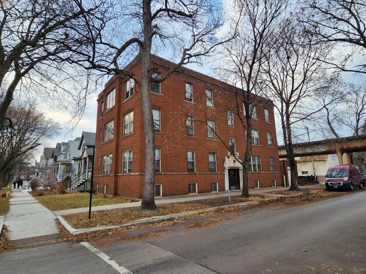 4636-38 N. Hamilton - 4636-38 N. Hamilton Unit 38-2