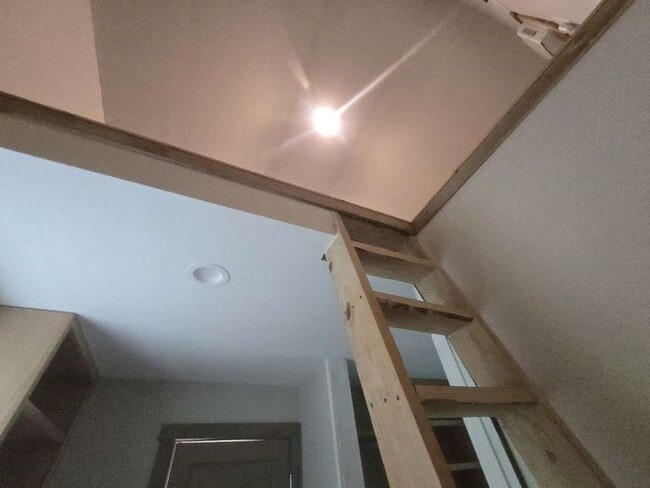 Photo - 667 Miller Dr