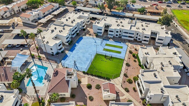 Photo - Cove on 44th Apartments