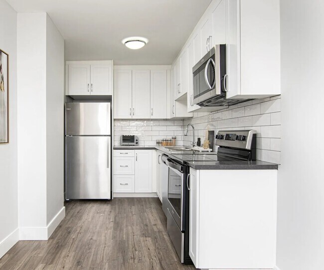 Photo - 5 Woodlawn Ave