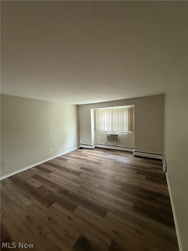 Photo - 2520 Flintridge Dr Unit 6