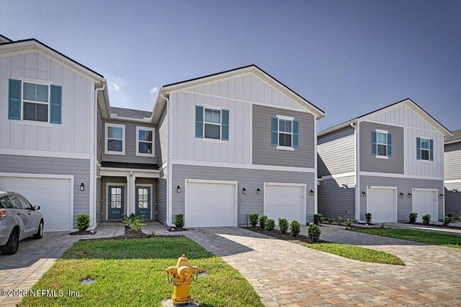 Photo - 61 Mellowood Ln