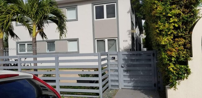 Photo - 1035 Euclid Ave Unit 17