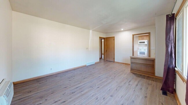 Photo - 713 Stanton Ave