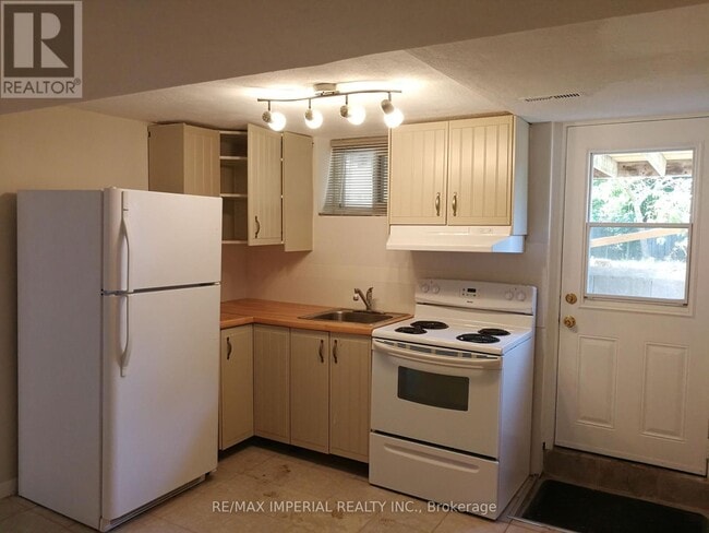 Photo - 22 Miller Rd