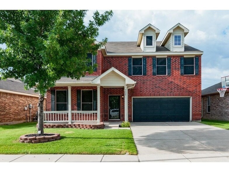 Photo - 5028 Senator Dr