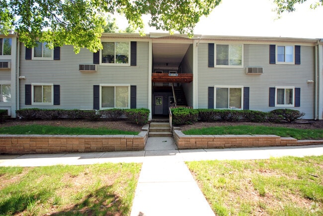 Building Photo - 31 Steeplechase Ct Unit 31 Steeplechase Court Rental