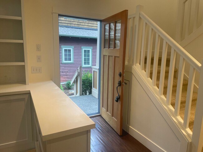 Photo - Desirable Langley Home Minutes From Downtowm!