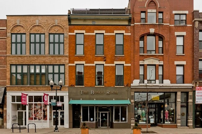 Photo - 1470 N Milwaukee Ave Unit # 03