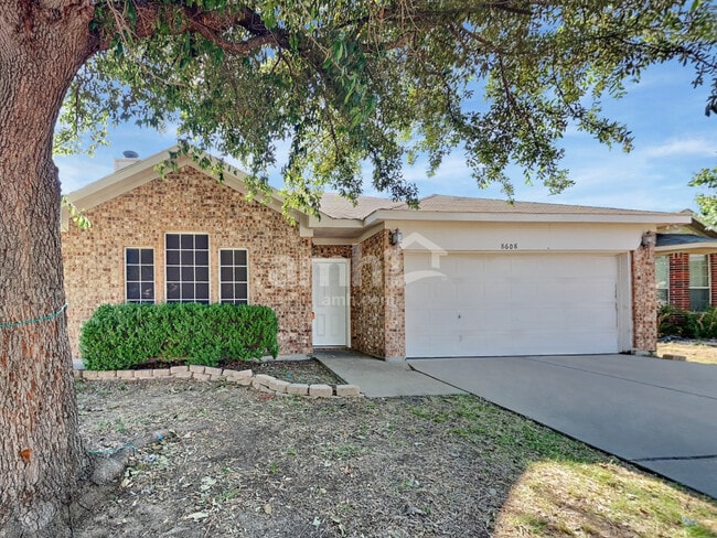 Building Photo - 8608 Rainy Lake Dr Rental