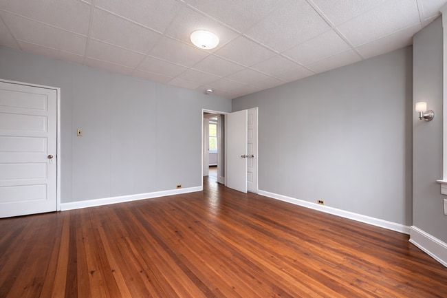 Photo - 2604 Hamilton Ave Unit 2604 Hamilton Apt 2 (RB)