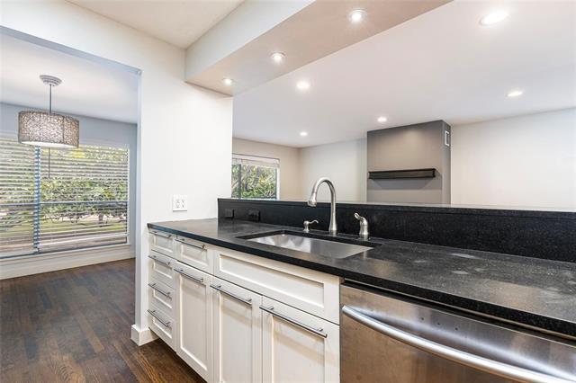 Photo - 4411 Gilbert Ave