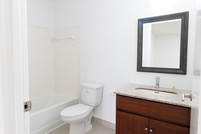 Photo - 3350 Pinewalk Dr N