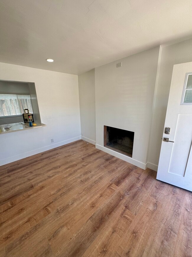 Bar - 60 Ocean View Ave Unidad 60