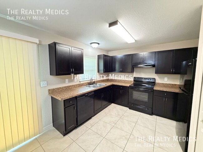 Photo - 4864 SE 137th Pl