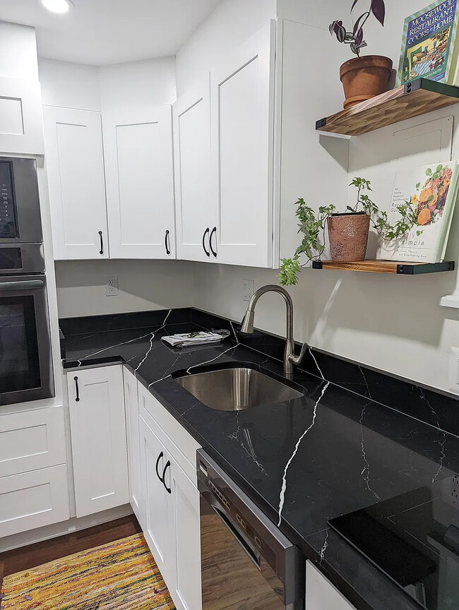 Cocina - encimera - 14121 Bauer Dr Unidad The Magical Apartment at Bauer Dr