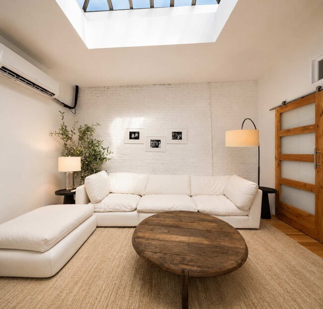 354 Bowery-SI ID1035017P - 354 Bowery-SI ID1035017P Unit SI ID1035017P