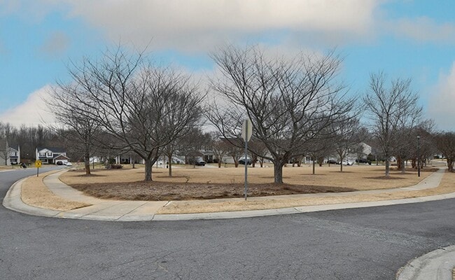 Photo - 3 Bedroom home near North Lake Mall Professionally managed by Select Real Estate