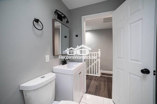 Photo - 3218 Elmley Ave