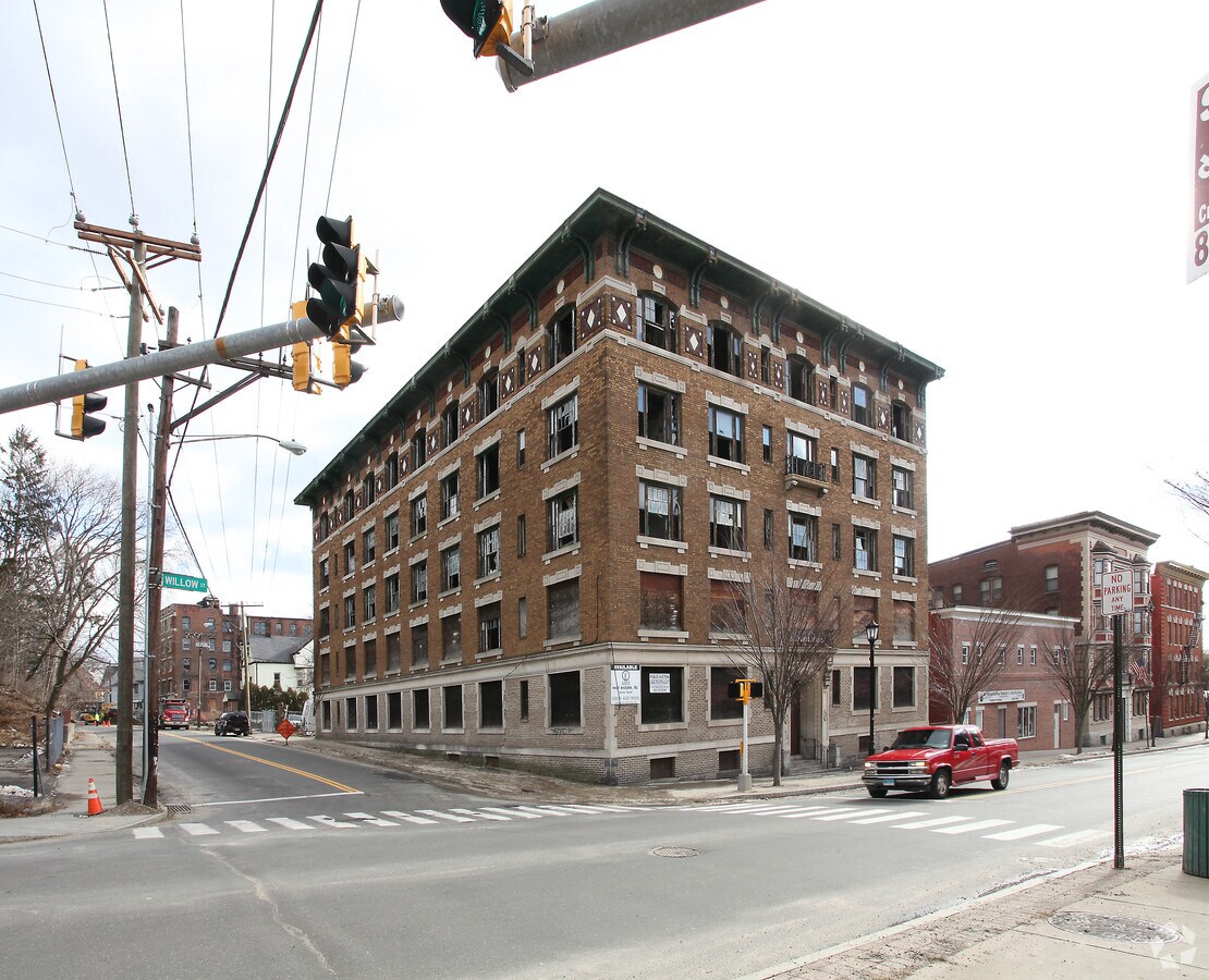 Photo - The Carroll Building Apartments