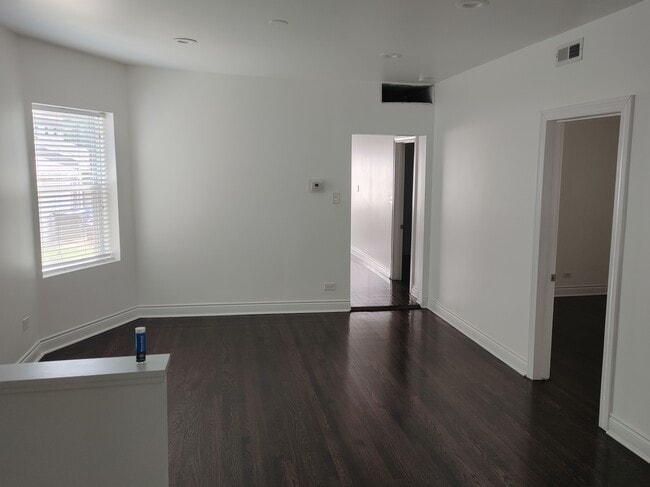 Photo - 5019 W Agatite Ave Unidad 1