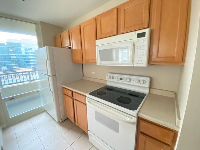 345 N LaSalle St Unit 2608