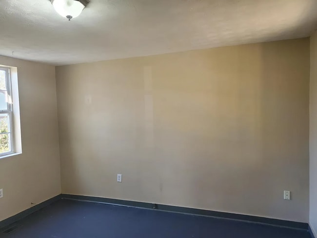 Photo - 2049 N Benton Ave