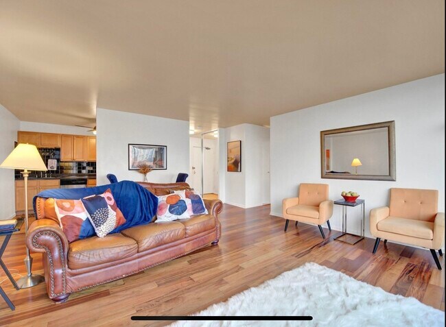 Photo - 5455 N Sheridan Rd Unidad 811