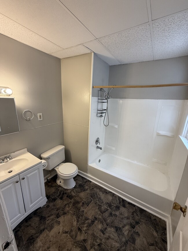 Photo - 473 Sherburne Ave