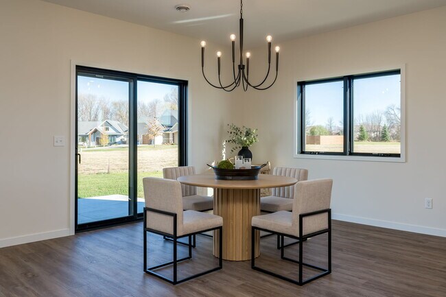 Photo - 313 Pinehurst Dr