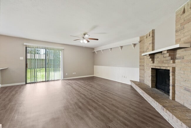 Photo - 17615 Autumn Hills Dr