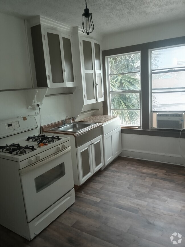 Building Photo - 417 Earl St Unit #4 Rental