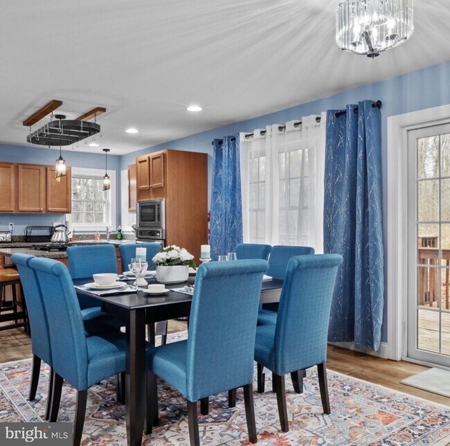 Photo - 1141 Riverside Heights W