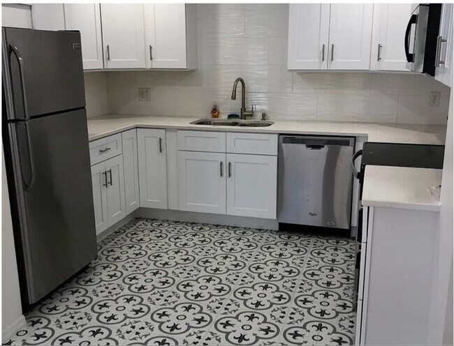 Photo - 4302 W Santiago St